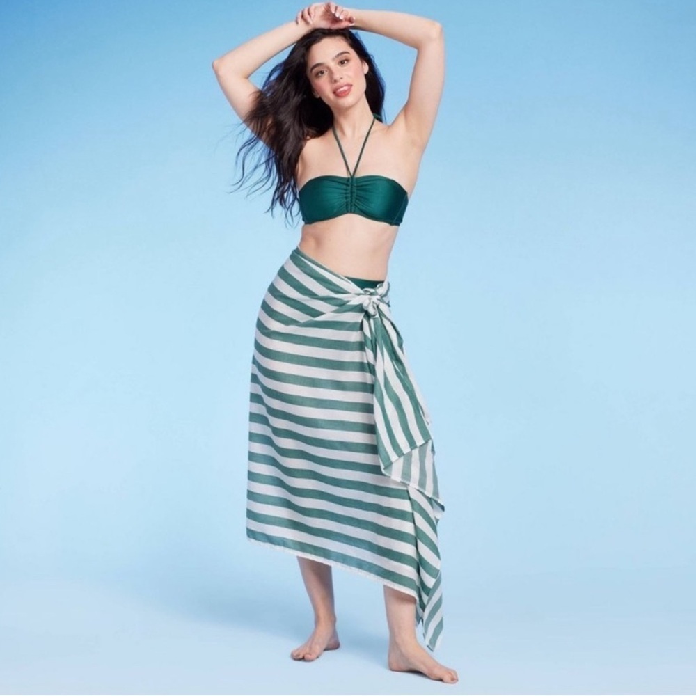 New Women’s Green and white striped Shade and Shore one size sarong.